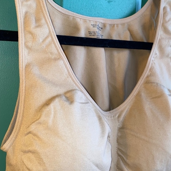 Camishaper size 1x shape wear - Picture 5 of 6